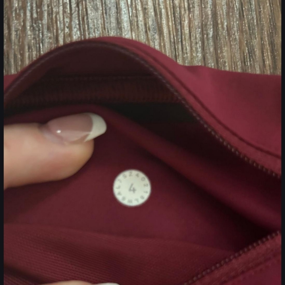 Lululemon 21" Speedup Cropped Leggings - Picture 3 of 5